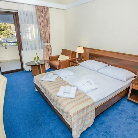 Family Pagus 4* Pag Town