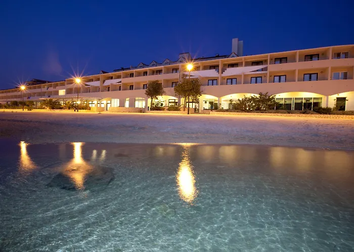 Family Pagus Hotel Pag Town