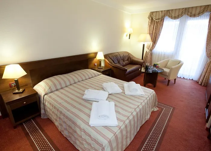 Family Pagus Szálloda Pag Town